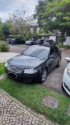 VOLKSWAGEN BORA 2.0 MI 8V GASOLINA 4P TIPTRONIC